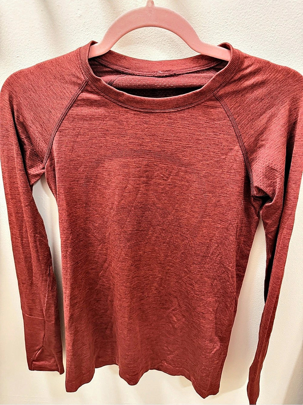 lululemon Swiftly Tech Long Sleeve Crew Red